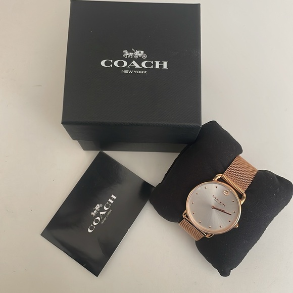 Coach women’s grand watch with Mesh band - Picture 4 of 4